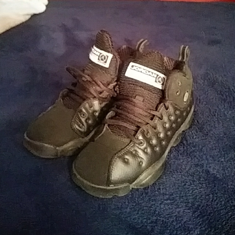 Jordans black Team Jordans